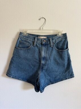 Levi's High Waisted Mom Shorts